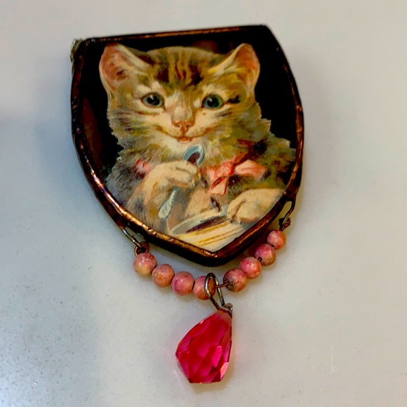 Cat Pin - Picture 1 of 2